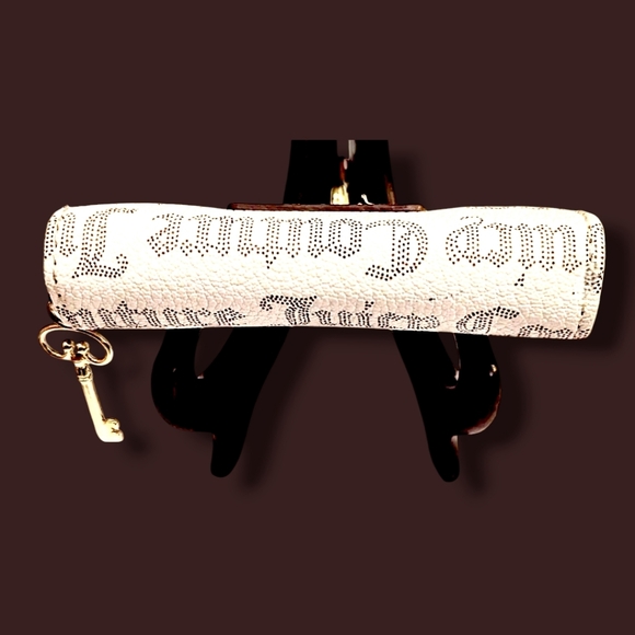 🔐🗝️Juicy Couture Signature Cream and Gold Women's Wallet - Picture 4 of 13